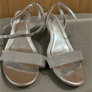 Cute sparkly heels size 11